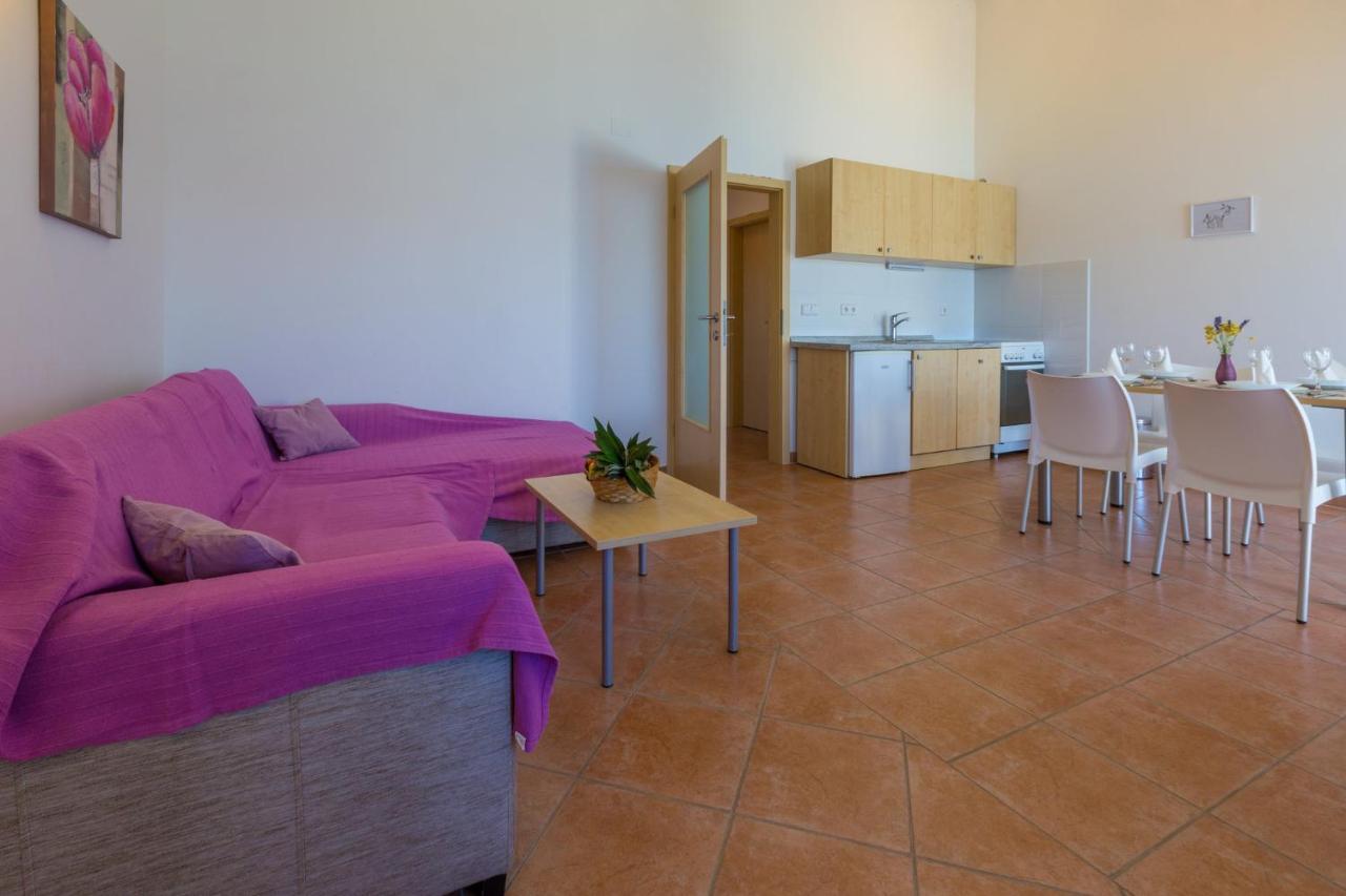 Dakovic Deni Apartamento Šilo Exterior foto