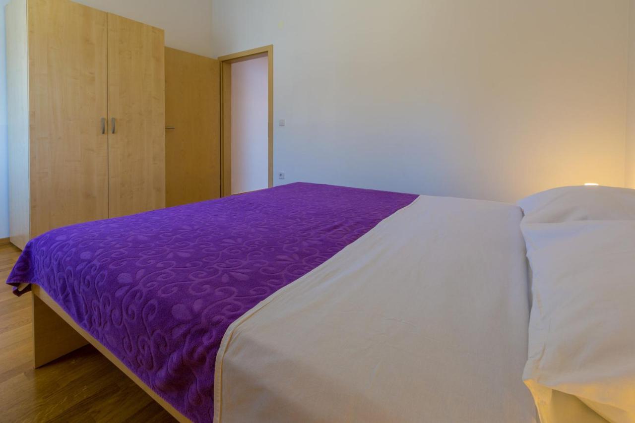 Dakovic Deni Apartamento Šilo Exterior foto