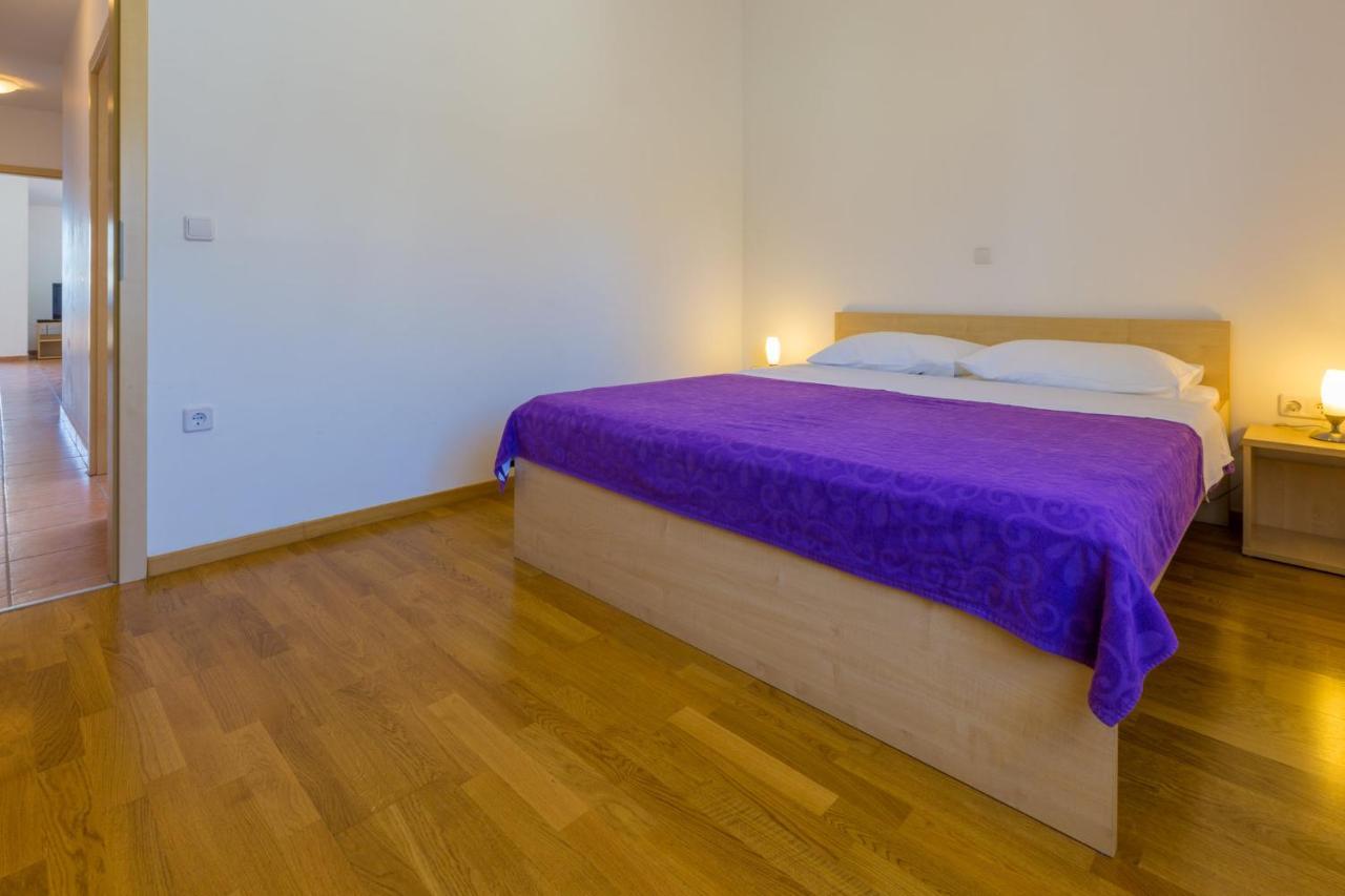Dakovic Deni Apartamento Šilo Exterior foto