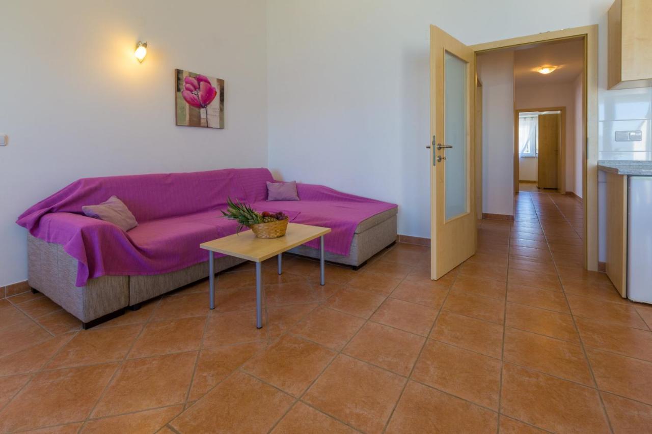Dakovic Deni Apartamento Šilo Exterior foto