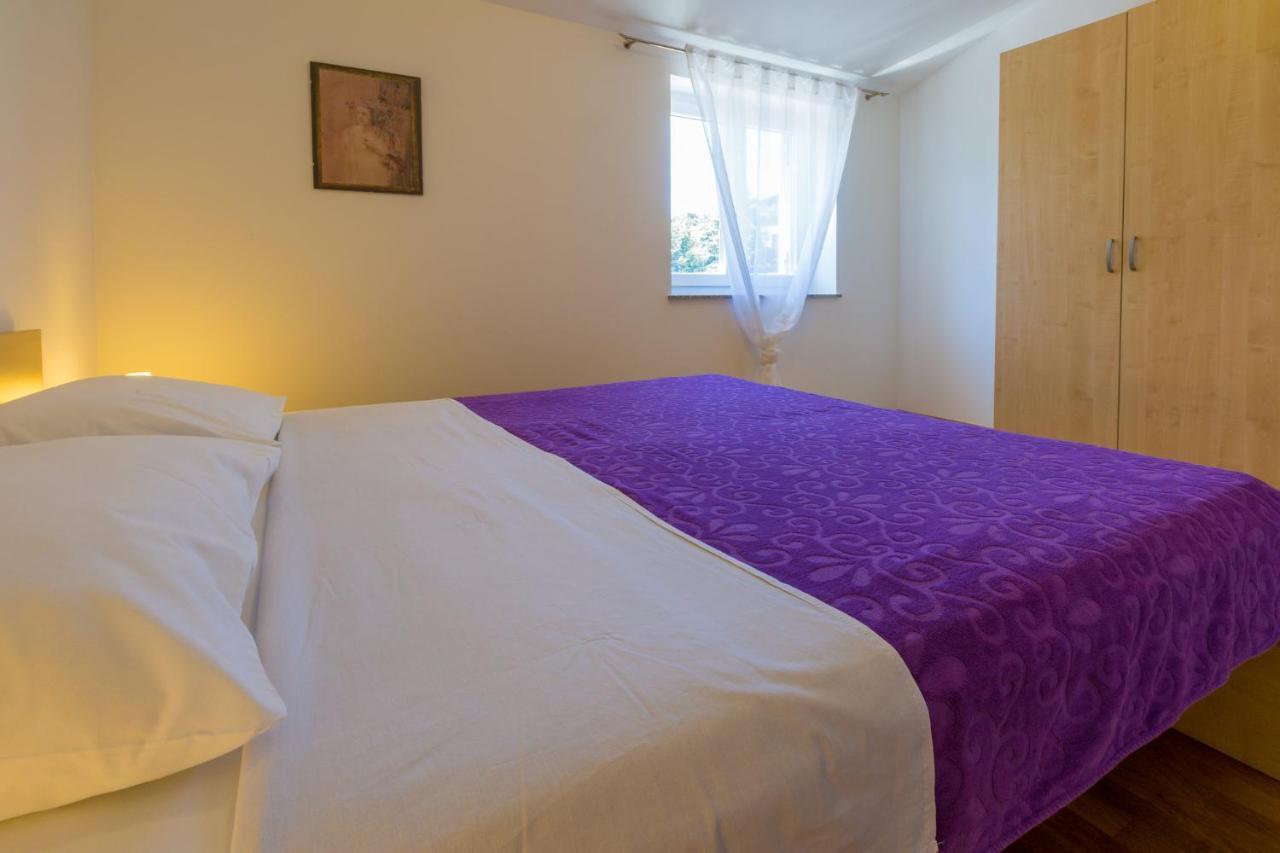 Dakovic Deni Apartamento Šilo Exterior foto
